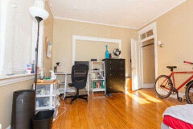 Photo - HOT BROOKLINE LISTING!!!