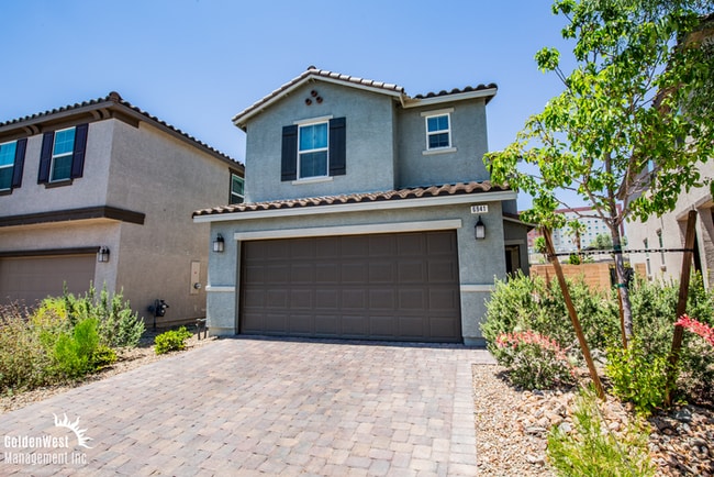 Modern 3Bdm 2.5Ba Two-Story Home in the De... - Modern 3Bdm 2.5Ba Two-Story Home in the De...