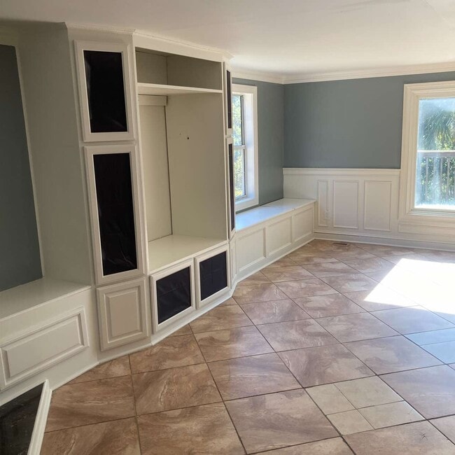 Photo - 2185 S Lake Dr