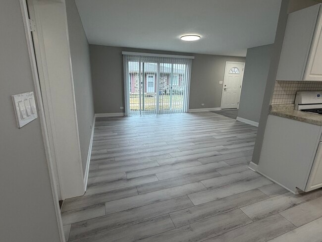 Photo - 314 Covehill Ct