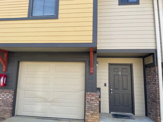 Photo - 741 White Dr Unit 22