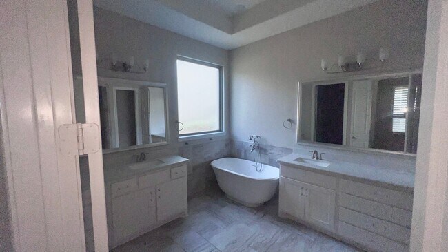 Photo - 155 Rockwell Park Blvd