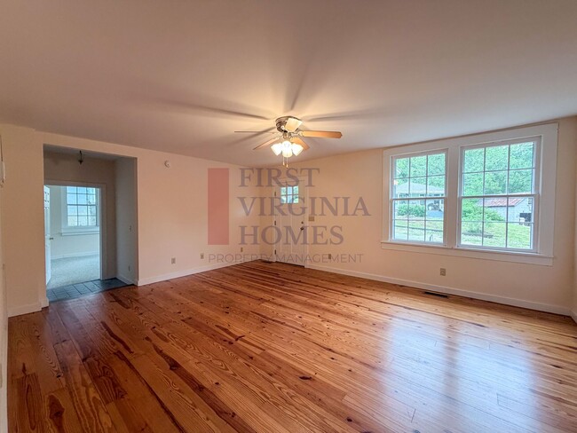 Photo - 2Bed/1Bath Scottsville Rental