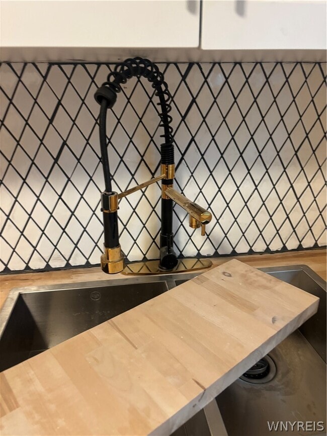 Photo - 28 Lonsdale Rd