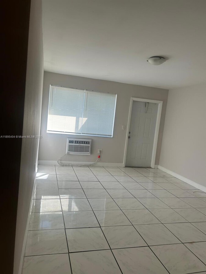 Photo - 7561 Venetian St Unit 1