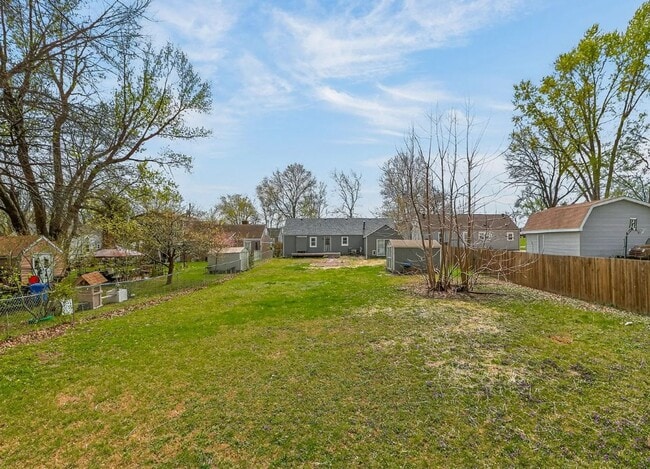 Photo - 3 BR/1BA | Newly Renovated Single Family Home | Great backyard| In Blue Springs!
