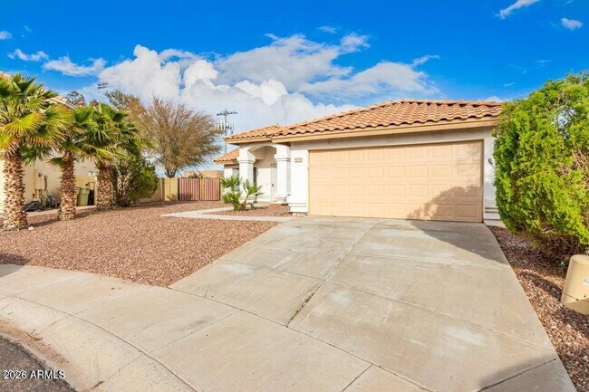 Photo - 6585 N 77th Dr