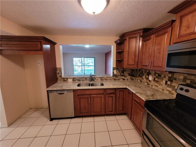 Photo - 2027 Coral Ridge Dr Unit 206 S