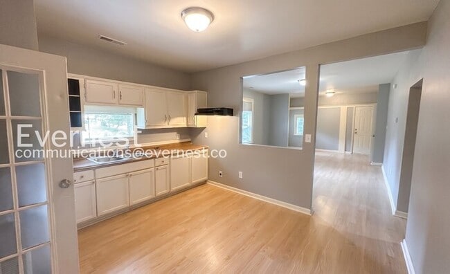 Photo - 630 77th St S