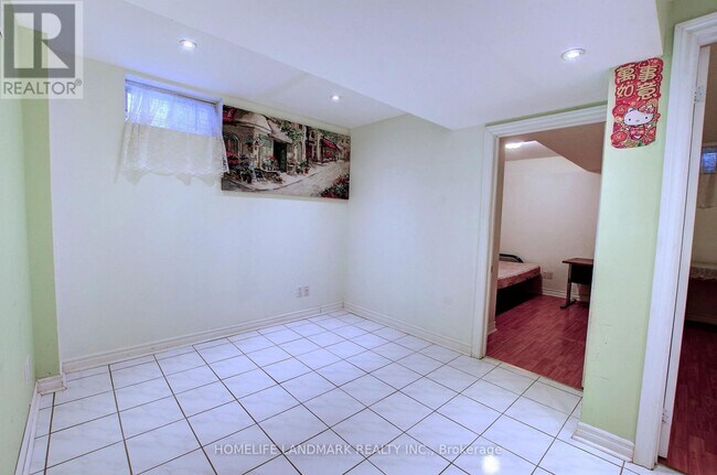 Photo - 10 Whistler Ct