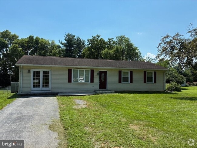 Building Photo - 13910 Countryside Dr Rental
