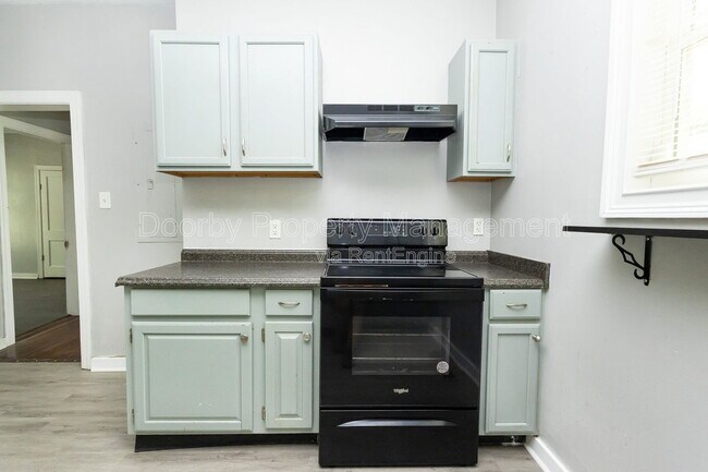 Photo - 2009 Camden St