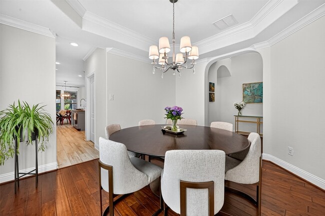 Photo - 122 Lindenberry Cir
