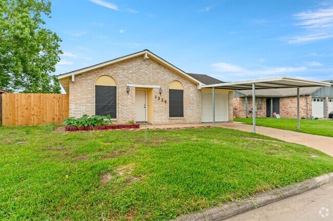 Building Photo - 1326 Kappa St Rental