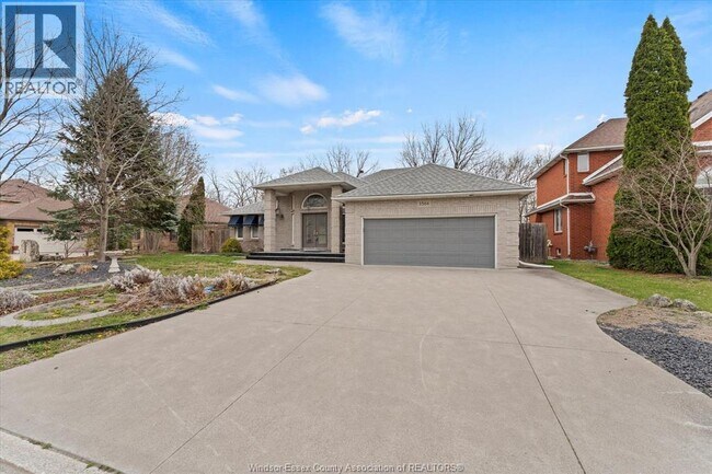 Photo - 3566 Whiteside Dr