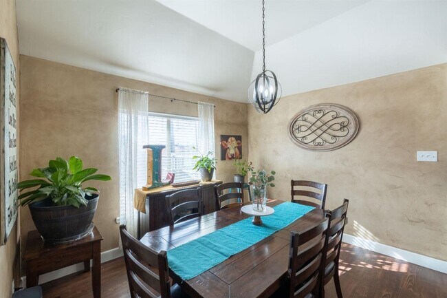 Photo - 7811 86th St