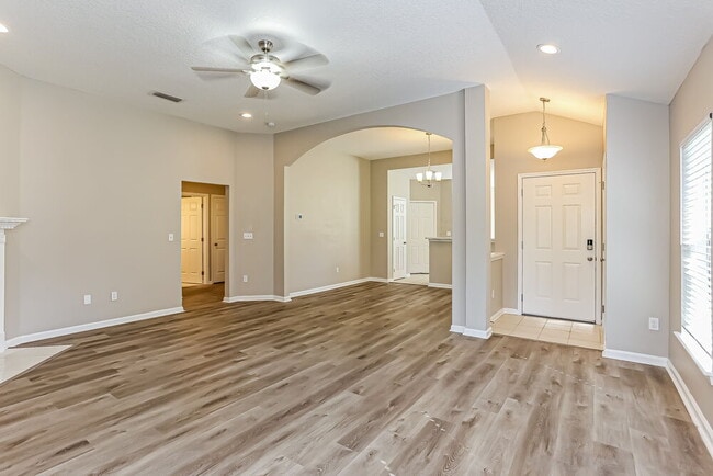 Photo - 5060 Cape Elizabeth Ct W