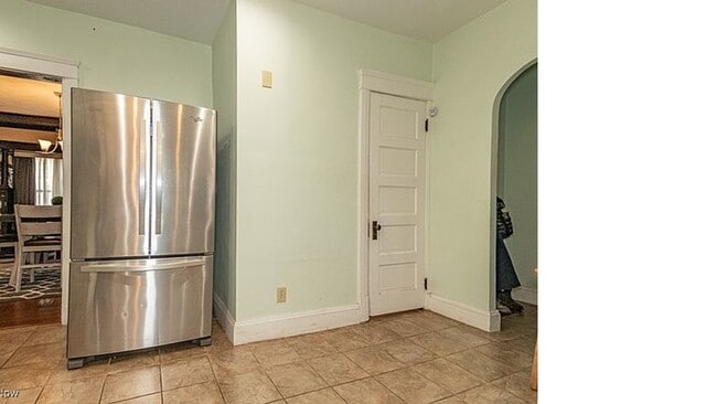 Photo - 1485 E 106th St