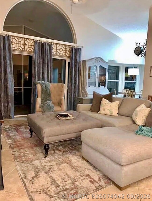 15067 Oak Chase Ct