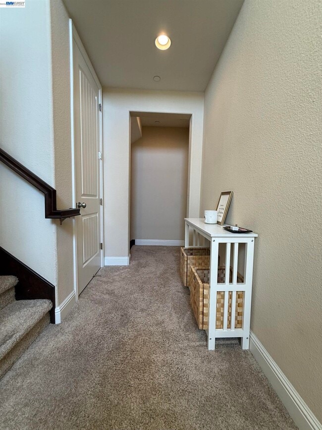 Photo - 6492 Bayview Dr