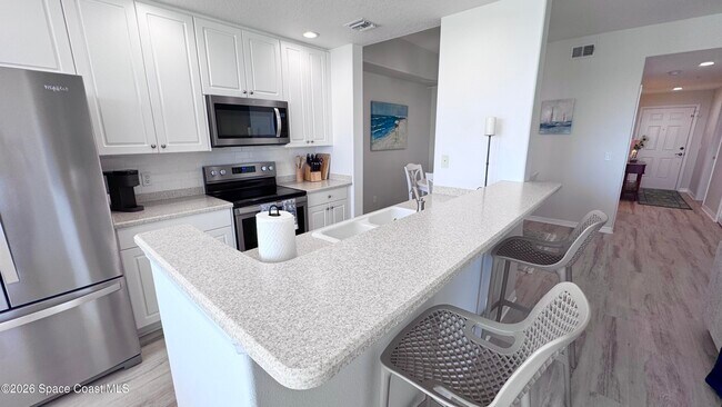 Photo - 6828 Toland Dr Unit 402