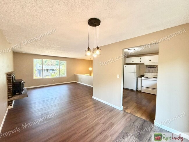 Photo - 2525 S 302nd Pl