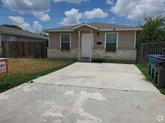 Building Photo - 203 Carranza St Rental