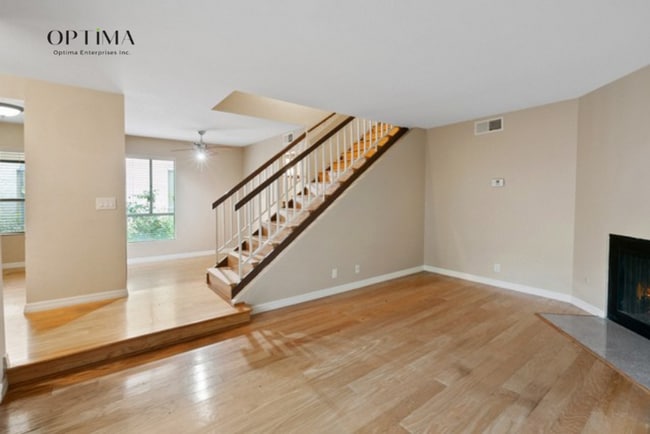 Timeless Comfort in Tarzana – 3-Bedroom Co... - Timeless Comfort in Tarzana – 3-Bedroom Co... Condo