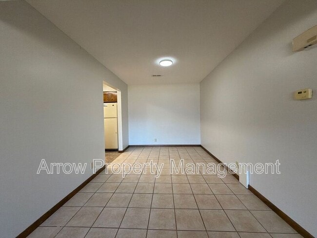 Photo - 3831 S 46th St Unit 1