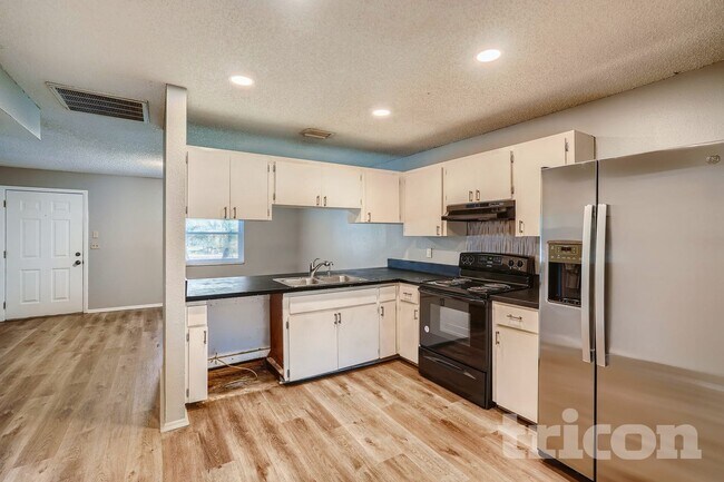 Photo - 6666 56th Ave N