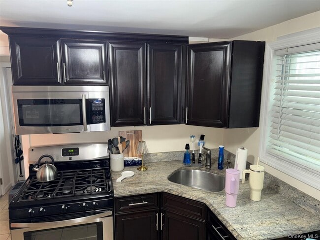 Photo - 75 Wyoming Ave Unit lower