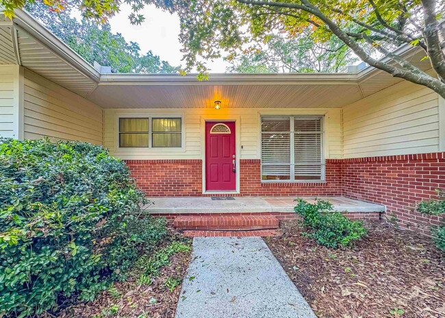 Photo - 2605 Lotus Dr House