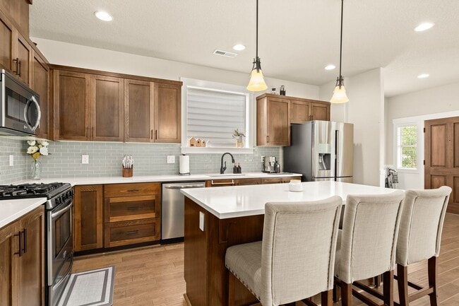 Photo - GORGEOUS SHERWOOD 3 BED/2.5 BATH+ OFFICE O...