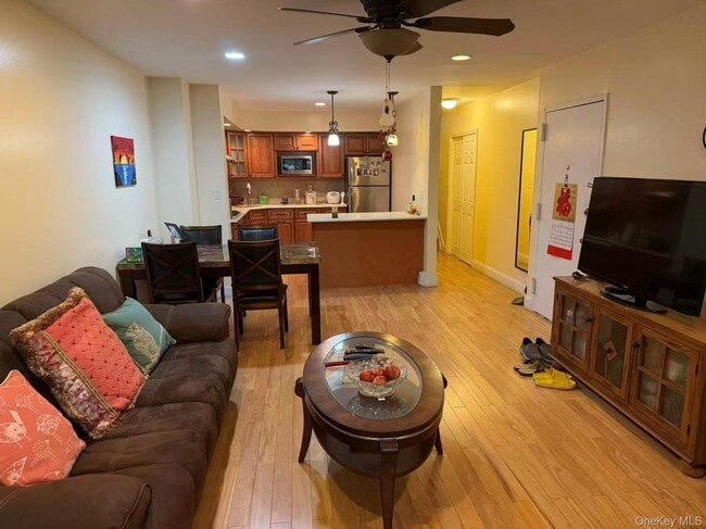 Photo - 71-40 163rd St Unit 1