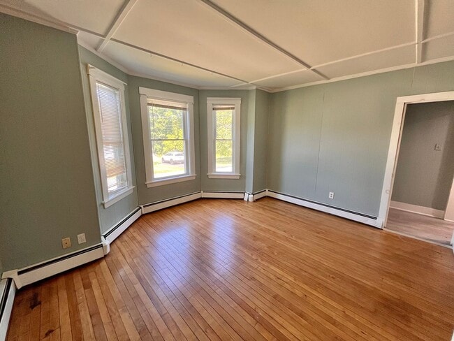 Building Photo - 41 Rollins Rd Unit 1 Rental
