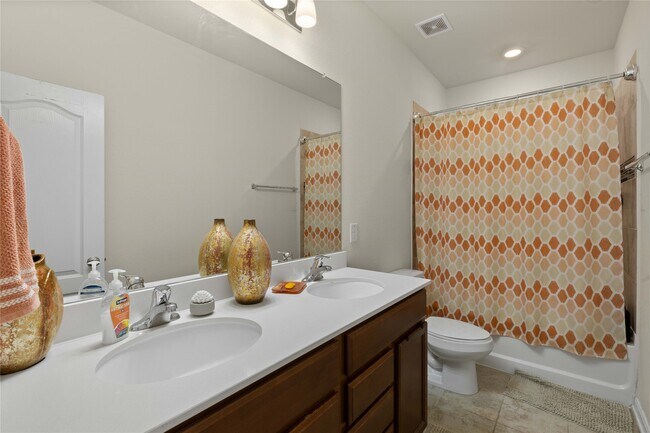 Building Photo - 9814 Mls Orch Dr