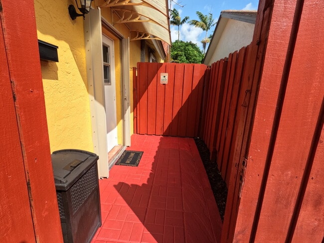 Photo - 14741 SW 170th Ter Unit B