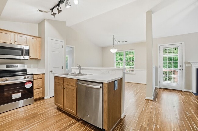 Photo - 2830 Black Walnut Ln