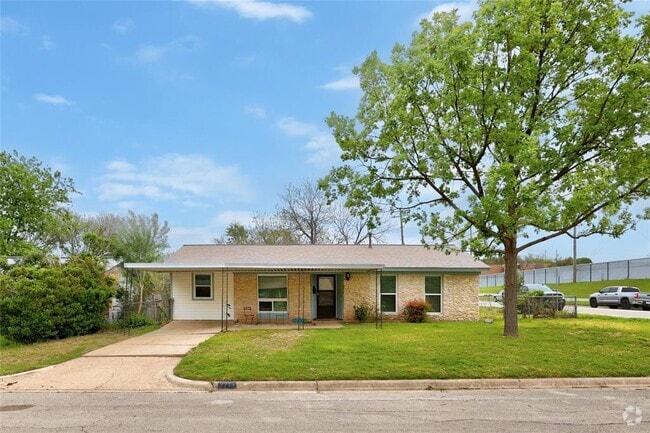 Building Photo - 2713 Friar Tuck Ln Rental