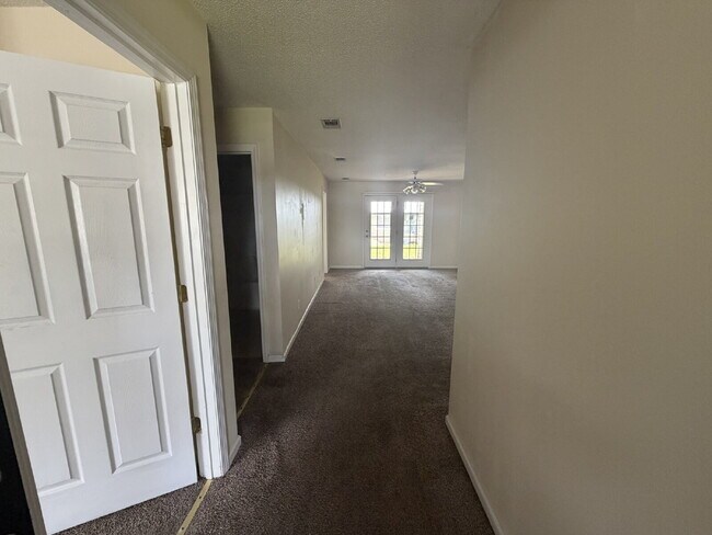 Photo - Apartment for Rent Unit 212