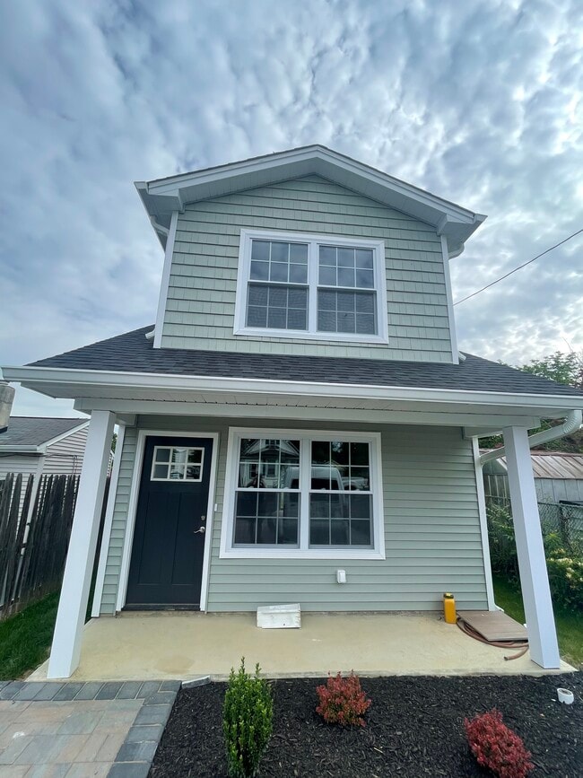 Photo - 416 ShadyNook St