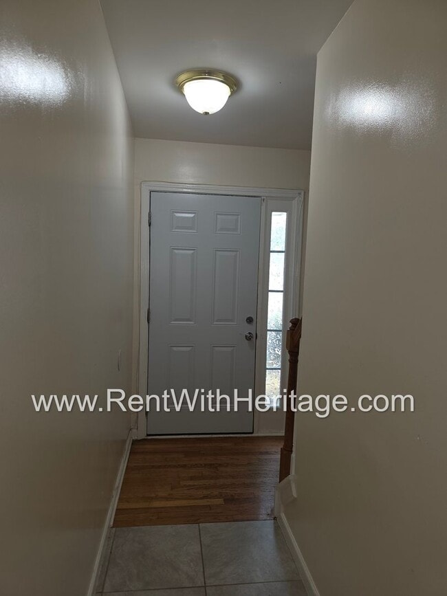 Photo - Fantastic 4bd/2.5ba Townhome/ Swim Tennis/ Great Location