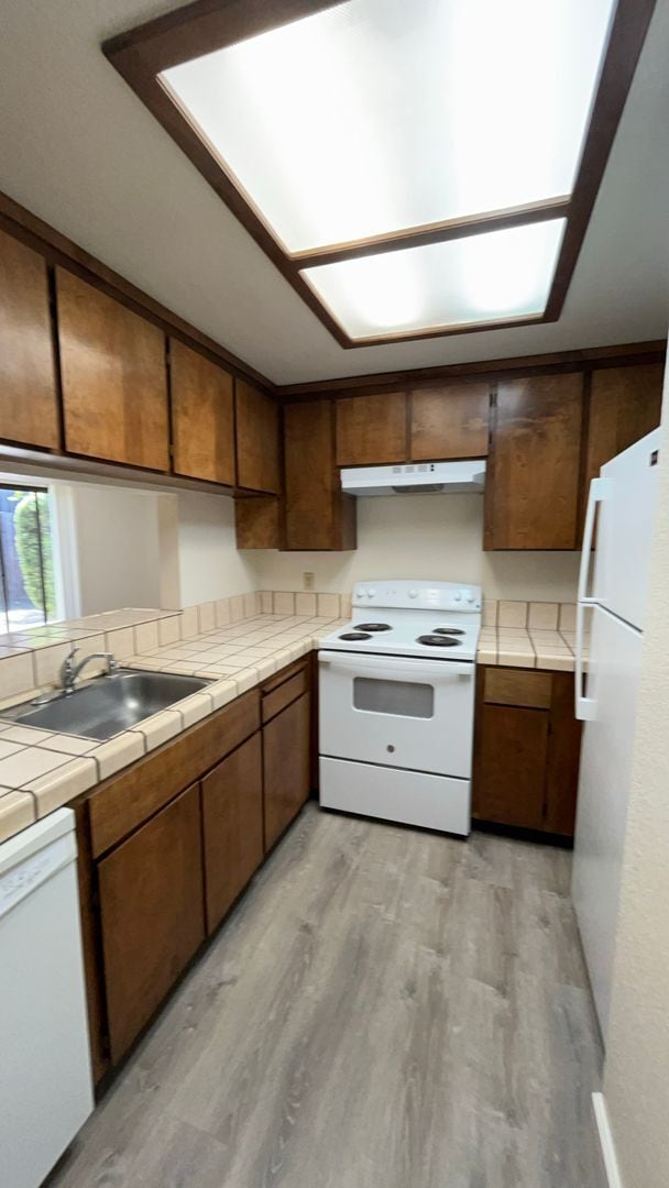 Photo - 1551 Highland Dr Unit 1551-C