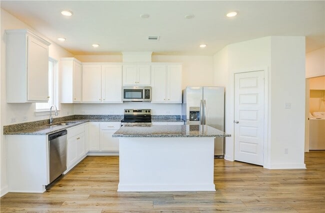 Photo - 2206 Hall of Fame Ct