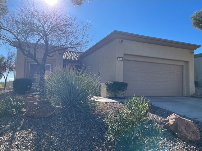 Building Photo - 10617 Mission Lakes Ave