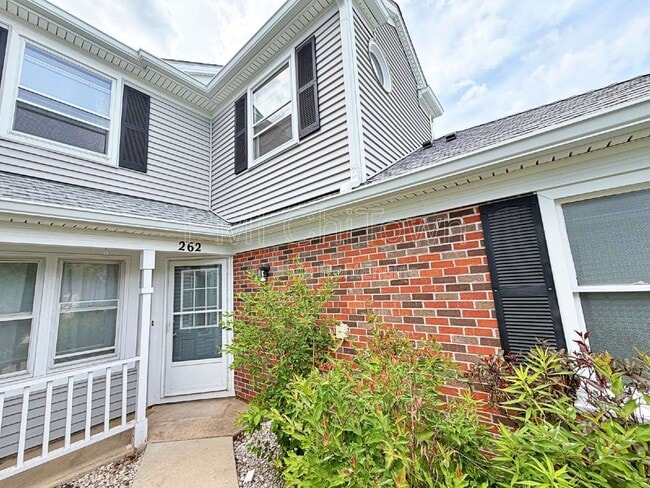 Photo - 262 Greensboro Ct