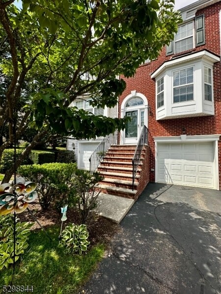 Photo - 201 Swathmore Dr