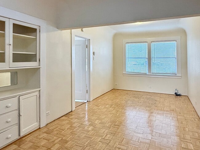 Photo - Cozy 2+bdrm/1 bath home w/a huge basement, washer/dryer, & off street pkg, space in the heart of ...