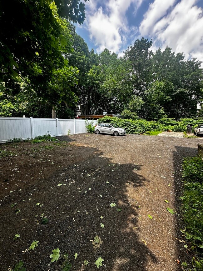 Photo - 77 Hazel St
