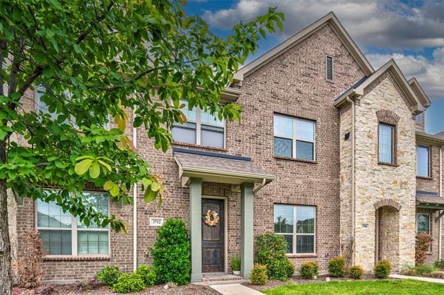 Photo - 3712 Lantern Ln